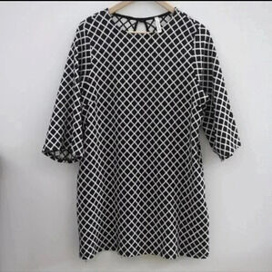 LOVE IN | Women's Black/White  Pullover Pattern Midi Dress Size Large
